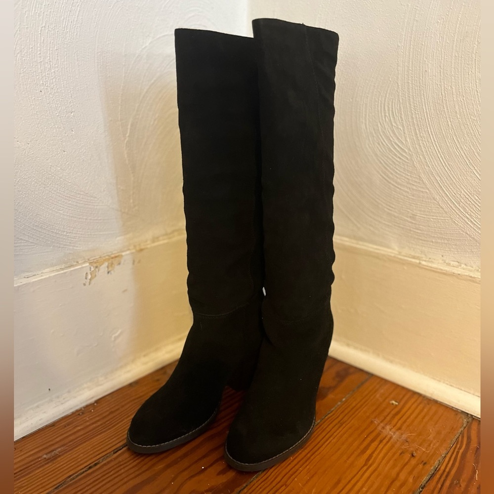 Black boots